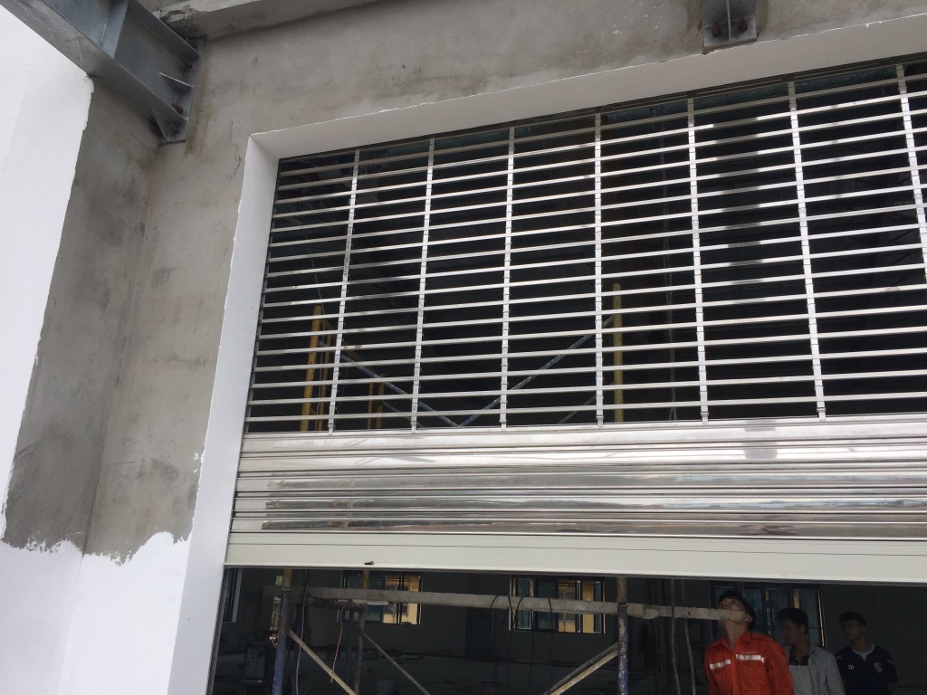 Có nên lắp đặt cửa cuốn Austdoor?